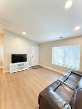 1525 Riverside Ave in Provo, UT - Building Photo - Building Photo
