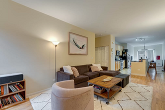 1441 W Fillmore St in Chicago, IL - Building Photo - Building Photo