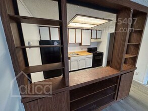 4737 N Pine Hills Rd in Orlando, FL - Building Photo - Building Photo