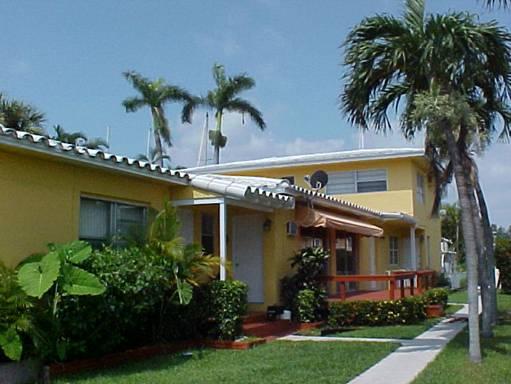 Hendricks Isle Apts. & Docks in Fort Lauderdale, FL - Foto de edificio - Building Photo