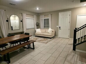 458 Lost Horizon Ave in Henderson, NV - Building Photo - Building Photo