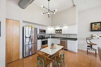 110 N 3rd St in Columbus, OH - Foto de edificio - Building Photo