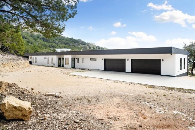 9400 Ranchland Hills Blvd in Jonestown, TX - Building Photo - Building Photo