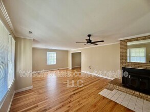 161 Dogwood Dr in Brevard, NC - Building Photo - Building Photo