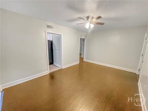 2319 E 42nd St in Savannah, GA - Building Photo - Building Photo