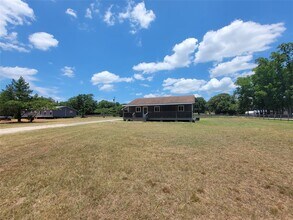 12123 Old County Rd in Willis, TX - Building Photo - Building Photo