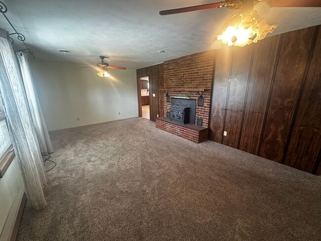 property at 6405 Hansen Dr