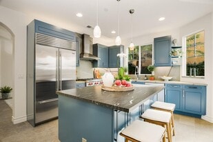 409 N Cedros Ave in Solana Beach, CA - Building Photo