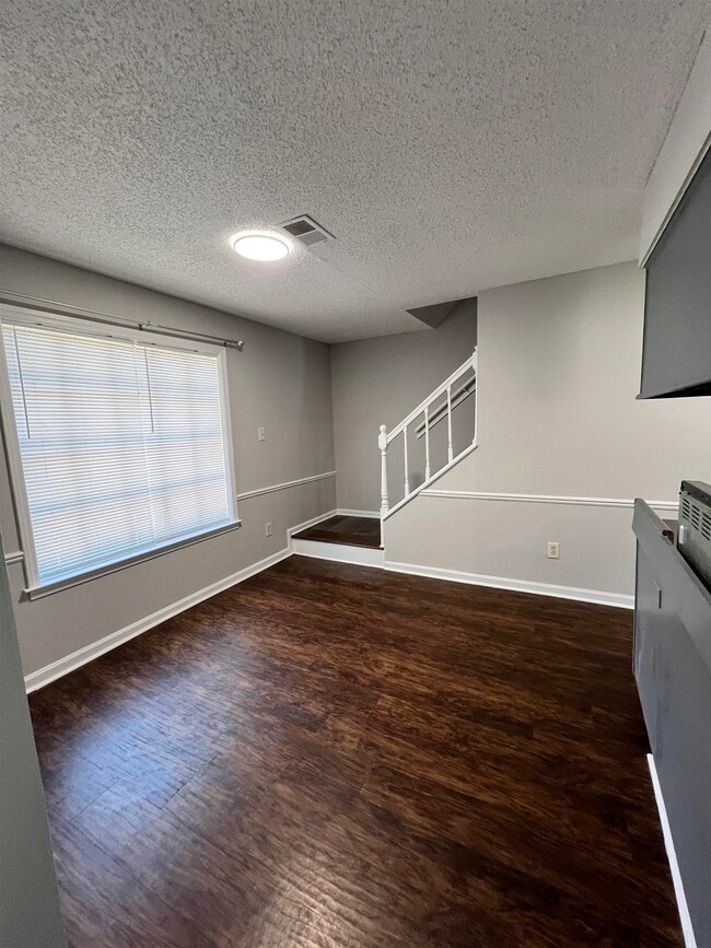 6342 Midsummer Way in Memphis, TN - Building Photo - Building Photo