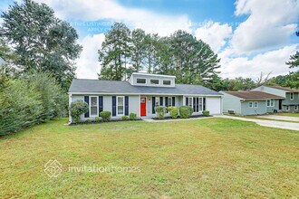 7015 Kimberly Mill Rd in College Park, GA - Foto de edificio - Building Photo