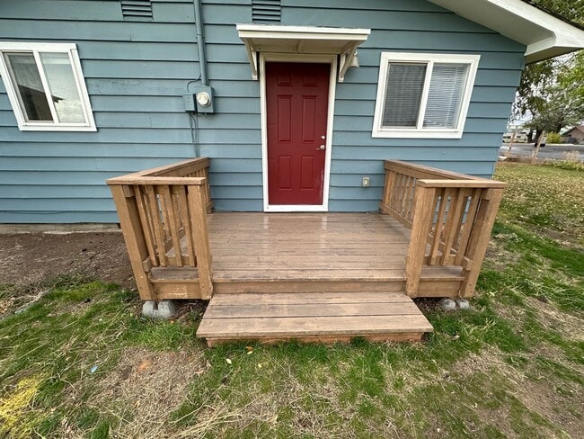 property at 2172 SW Dover Ln