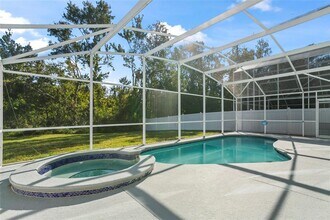 214 Pinewood Dr in Davenport, FL - Building Photo - Building Photo
