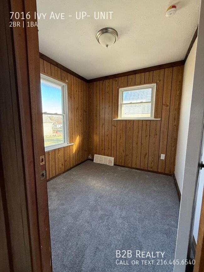 7016 Ivy Ave in Cleveland, OH - Building Photo - Building Photo