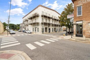 412 Dauphin St in Mobile, AL - Building Photo