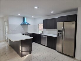 15591 SW 45th Terrace in Miami, FL - Building Photo