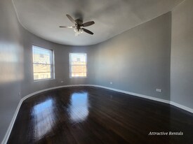 3658 S Indiana Ave in Chicago, IL - Building Photo