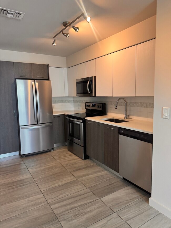 1109 NW 2nd Ave, Unit B2 in Miami, FL - Foto de edificio - Building Photo