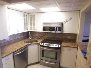464 Commonwealth Ave, Unit 81 in Boston, MA - Building Photo - Building Photo
