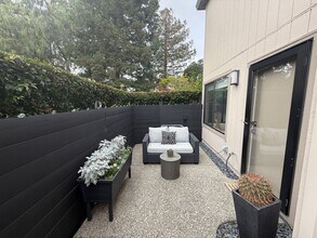 104 Dockside Cir in San Rafael, CA - Building Photo - Building Photo