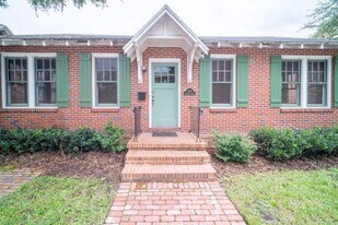 1025 SW 5th Ave in Gainesville, FL - Building Photo