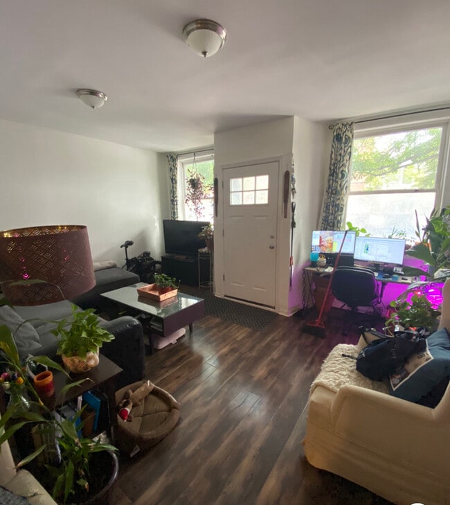 1014 W 19th St in Chicago, IL - Building Photo - Building Photo