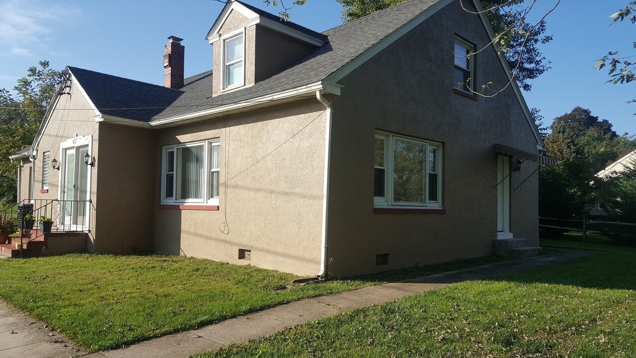 817 Hilltop Avenue Ext Unit C in Abingdon, MD - Foto de edificio