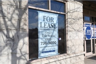 2900 W Irving Park Rd in Chicago, IL - Building Photo - Building Photo