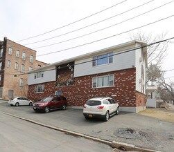 170 Knox St in Albany, NY - Foto de edificio - Building Photo