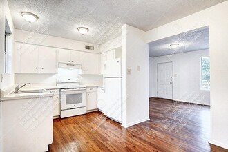 726 Old Martindale Rd in San Marcos, TX - Building Photo - Building Photo