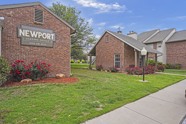 Newport of Amarillo in Amarillo, TX - Foto de edificio - Building Photo