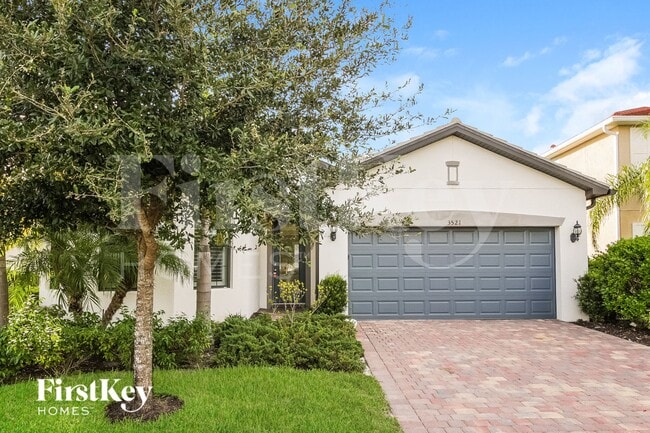 property at 3521 E Hampton Cir