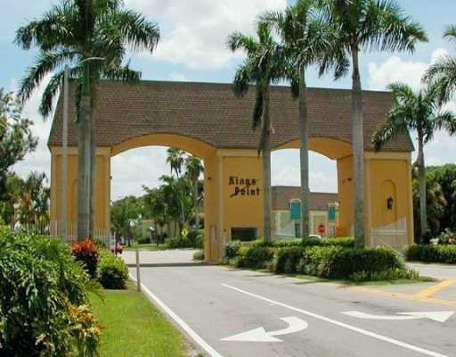 649 Saxony Pl-Unit -N 649 in Delray Beach, FL - Foto de edificio - Building Photo