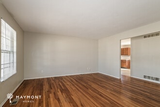 1814 Millshire Dr in St. Louis, MO - Building Photo - Building Photo