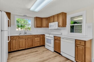 1437 Cockleys Meadow Dr in Boiling Springs, PA - Building Photo - Building Photo