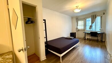 3617 Sainte-Famille Rue in Montréal, QC - Building Photo - Building Photo