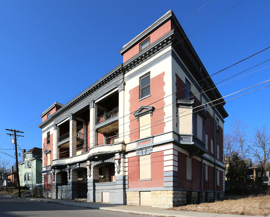 Historic Kinsey Apartments in Cincinnati, OH - Foto de edificio