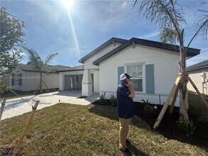 17699 Paradiso Wy in North Fort Myers, FL - Building Photo - Building Photo