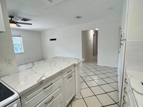 3001 Albatross Rd, Unit 3020Albatross Rd Apt 2 in Delray Beach, FL - Building Photo - Building Photo