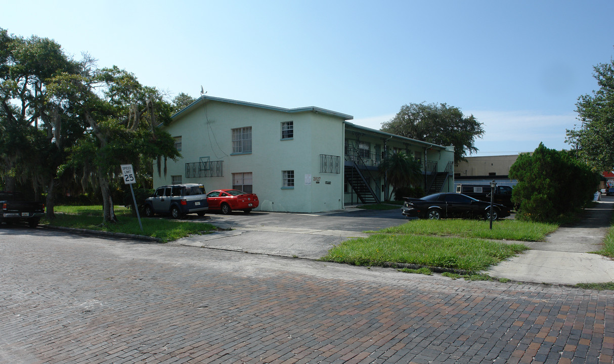 2827 Dr. Martin Luther King Jr St N in St. Petersburg, FL - Building Photo