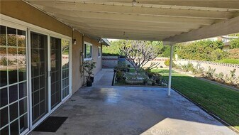 824 N 16th St in Montebello, CA - Building Photo