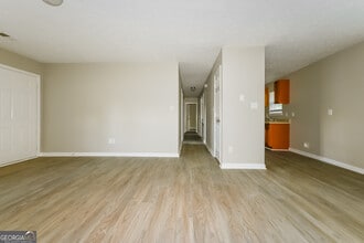 35 Pinecone Ct in Mcdonough, GA - Building Photo - Building Photo