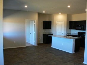 15212 Upland Willow Rd in Austin, TX - Building Photo - Building Photo