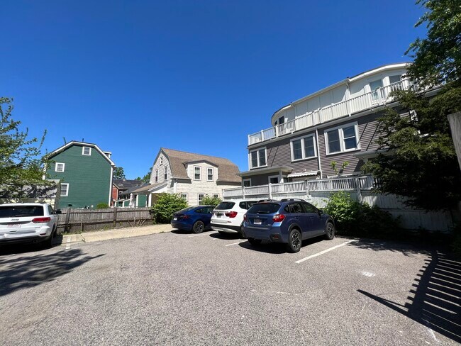 63 Walden St in Cambridge, MA - Building Photo - Building Photo