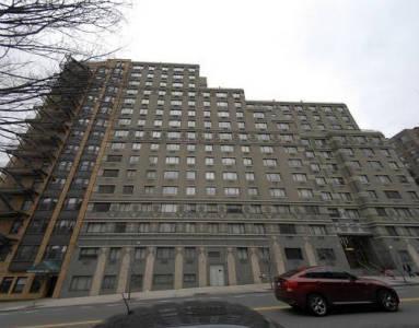 323 W 96th St in New York, NY - Building Photo - Building Photo