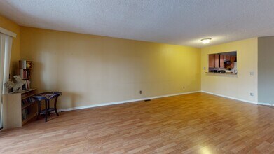 449 S Wright St in Lakewood, CO - Building Photo - Building Photo