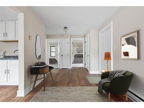 2610 Dupont Ave S in Minneapolis, MN - Building Photo - Building Photo