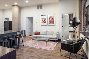 525 N 11th St in Philadelphia, PA - Building Photo