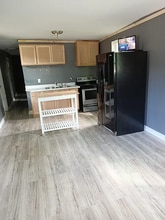 1150 W Garfield St in Baton Rouge, LA - Building Photo - Building Photo