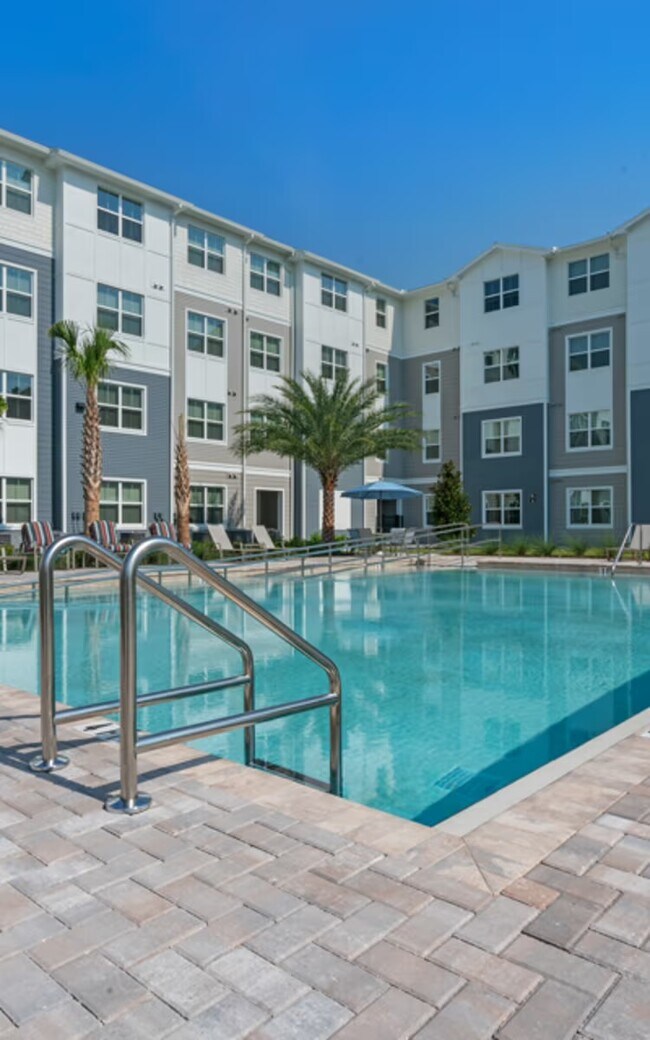 Rochester Park Apartments in Brooksville, FL