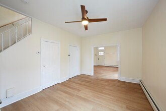 32 Garrett Ave in Bryn Mawr, PA - Building Photo - Building Photo